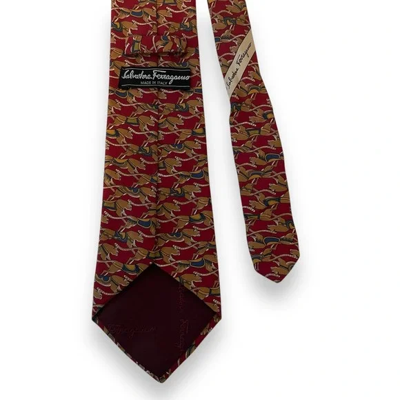 Salvatore Ferragamo Silk Necktie Red Circus Tigers Print Made in Italy Luxury - Picture 2 of 5